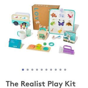 The Realist Play Kit
Months 19, 20, 21